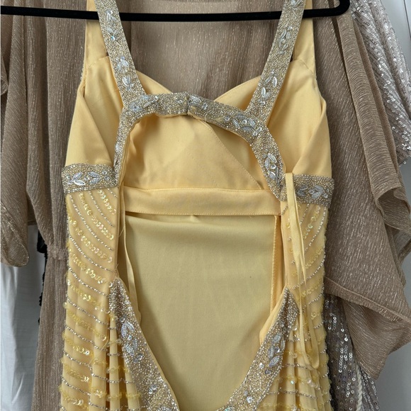 Evening Gown // Prom Dress - Picture 4 of 4